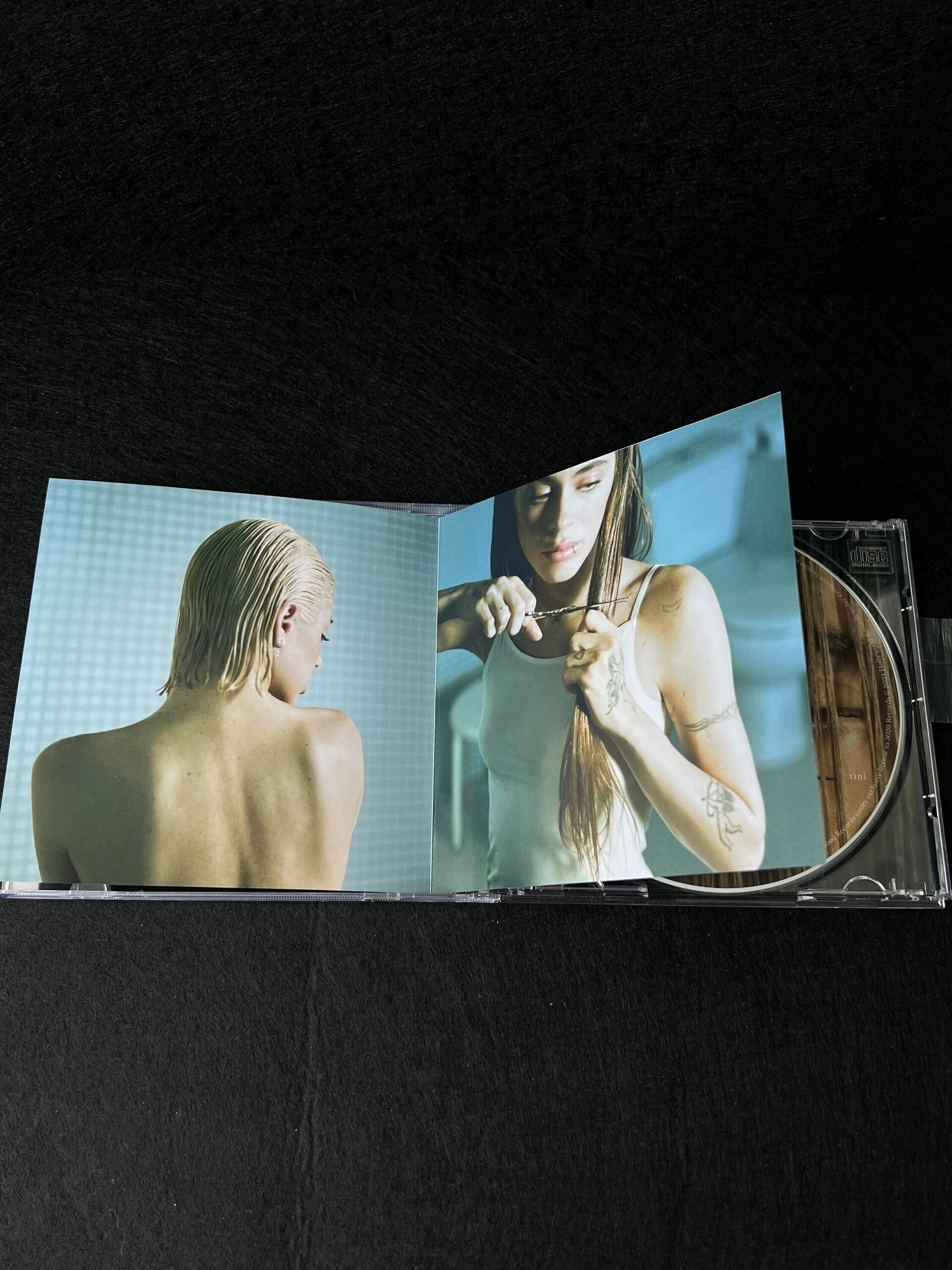 TINI — Un Mechón de Pelo (Archive CD) - 8