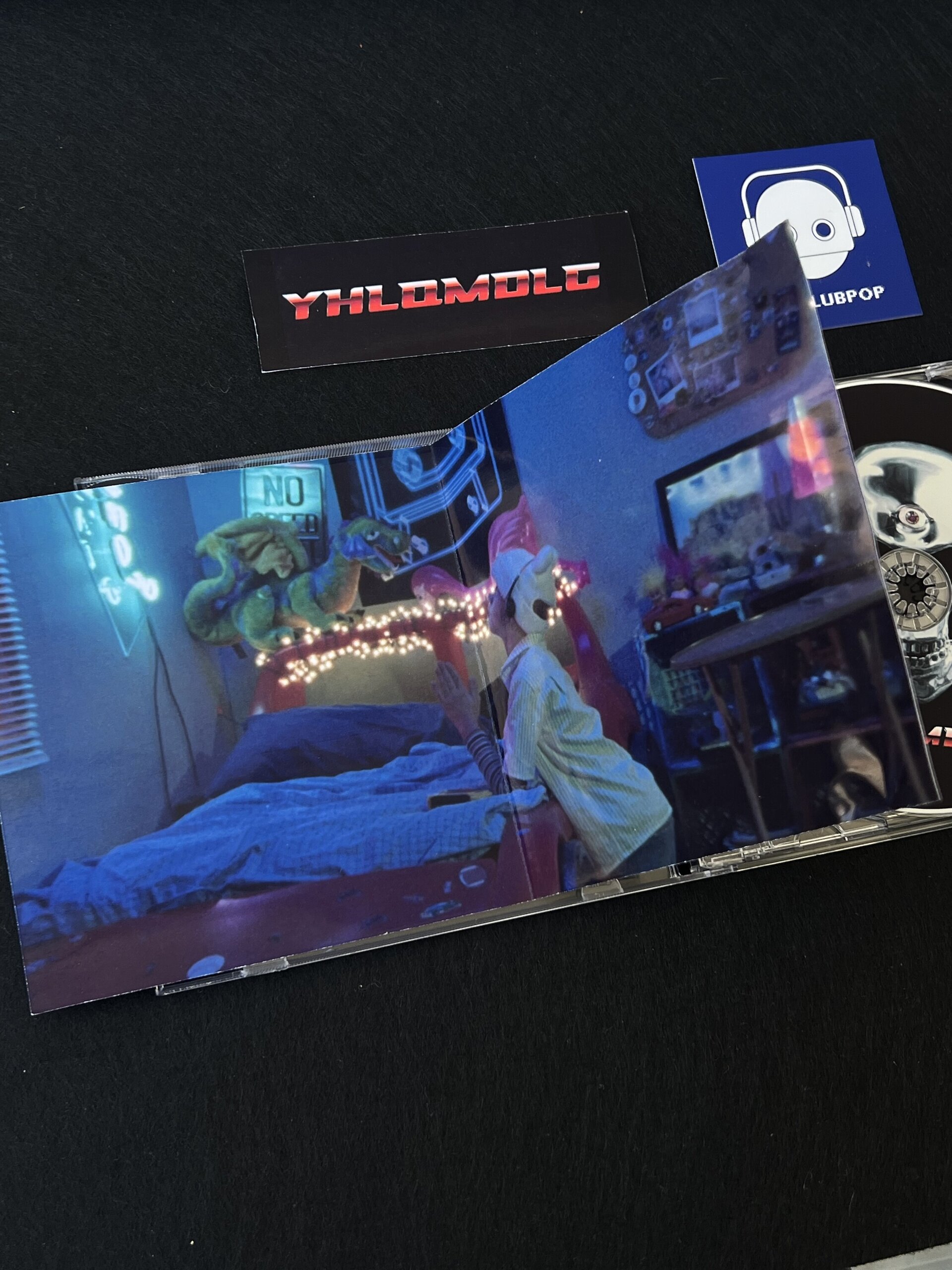 BAD BUNNY - YO HAGO LO QUE ME DA LA GANA (Custom CD) - 5